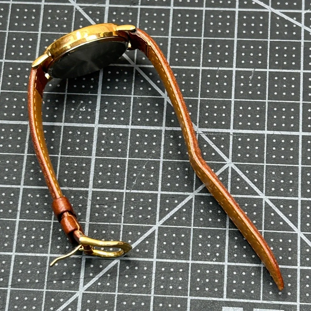 Van Kampen Merritt Lighthouse Watch Gold Tone Case Brown Leather‎ Band Vintage